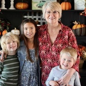 Meet your Posher, Annette